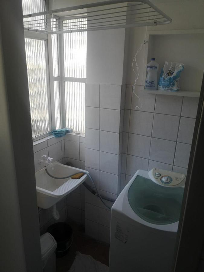 Ensolarado E Espacoso Quarto/Sala No Coracao De Poa Porto Alegre Bagian luar foto