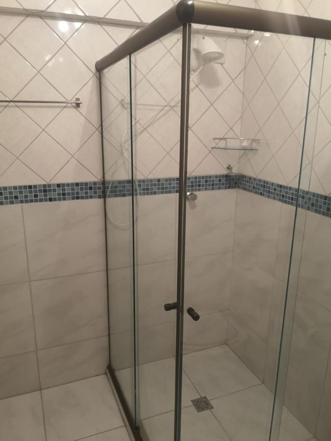 Ensolarado E Espacoso Quarto/Sala No Coracao De Poa Porto Alegre Bagian luar foto